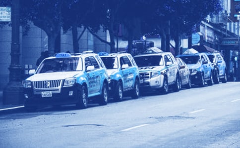 一輛的士的傾訴700字