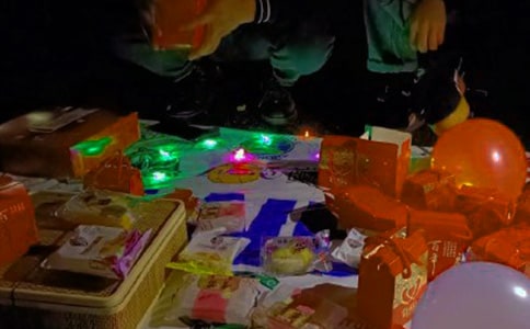 (�؂�)�[��?c��i)����?/></p>
<h2>�[��?c��i)����?</h2>
<p>�������һ�Εr(sh��)�g��?c��i)��?j��ng)��(j��)�����úܻ������������(gu��)�Ҟ�ʲô����(d��o)��?c��i)��?j��ng)��(j��)��������Ҫԭ������������c(di��n)�����Ⱦ���͘I(y��)�������P(gu��n)�I���ܵ��¹������Ӱ푣���(d��ng)ǰȫ��Ľ�(j��ng)��(j��)���w�΄�(sh��)���ݘ�(l��)�^���Ї�(gu��)��(j��ng)��(j��)Ҳ���R�𲽻֏�(f��)�^(gu��)������(gu��)��(n��i)��I(y��)�������y���ѽ�(j��ng)�����ṩ���ľ͘I(y��)��λ��������ľ͘I(y��)������Ҫ���@��ȥ�������������Щʧ�I(y��)�ˆT���(w��n)�}ҲҪ�õ����ƽ�Q���������S�����[�����@�ӿ��Ԅ�(chu��ng)�O(sh��)�͘I(y��)��λ����Qһ��ȼü֮�������������гɶ������ȷ��_(k��i)��?c��i)��?j��ng)��(j��)����Q��10�f(w��n)�˵ľ͘I(y��)��(w��n)�}��</p><p>������������S�[��?c��i)����Խ����҂�����ĳɱ�������������һ�����S�[��?c��i)����͕?hu��)�г�����߅�������r(n��ng)��(j��ng)���u���uˮ�����@�ӏ��r(n��ng)�����^ֱ���ڳ���(l��i)���߲�ˮ�����^���r�����ұȳ����̈�(ch��ng)������</p><p>���������ҡ�����������Ҳ��(l��i)�w�(y��n)��һ�є[��?c��i)��Ľ?j��ng)�v�����î�(d��ng)������������͡����ÛQ���u����'��ؐƽ����</p><p>�����_(k��i)���󼪆���ֻҊ(ji��n)�����bģ��������}�}�ߵ����á���λ��ǰ������������ƽ���ͳ����o�������������B�����@��(g��)ƽ�������������������ȣ����Α�߀����carryȫ��(ch��ng)����������늺����ã��������һ��Ҳ߀��ʣ��ʮ�ׂ�(g��)����mȻ���֙C(j��)�����ǃr(ji��)�X�Ͱ����F(xi��n)�ڽo���һ�ۣ���100�K��ô�����Л](m��i)���Ą�(d��ng)���������������ƺ����c(di��n)�Ą�(d��ng)���������f(shu��)��Ԓ׌�҂����һ�@��50�K��50�K����������Ȼһ�¾Ϳ�����50Ԫ���@ôţ�Ć����@���r(ji��)���úú������������ò���ŗ��@��(g��)�C(j��)��(hu��)���f(shu��)����80Ԫ�����������f(shu��)70Ԫ���������f(shu��)75Ԫ���������f(shu��)60Ԫ��(��i)�u���u��Ȼ���D(zhu��n)�����ߡ������s�o�f(shu��)60Ԫ��60Ԫ�����ɽ����ҺͰְ���һ�Կ��Ø�(l��)����֧��</p><p>�������(l��i)���������҂��f(shu��)�˺ܶ����ҿ��Y(ji��)��һ����˼����ǣ����ý����mȻ�u��ȥ����Ʒ������������(l��i)�Ǵ����u100�K�X�����s������������60�K�X�ɽ���Ipad����(l��i)�ɱ��ͺܸ��������@���v�r(ji��)�u���Լ��䌍(sh��)̝��������(y��ng)ԓ���]Ϳ϶���(hu��)���r(ji��)���_(k��i)�r(ji��)�͑�(y��ng)ԓ�������A(y��)�����u�ăr(ji��)����΢��һ�c(di��n)������160����󿳃r(ji��)��100�Ϳ��Գɽ����������㌍(sh��)�ں�ȱ�X�����Ҫ�u�����ſ����v�u���������V�҂����κ��¶�Ҫ���]��r���������У�</p><p>��������(l��i)�����κ����鶼Ҫ��˼�����ڄ�(d��ng)�X����</p><h2>�[��?c��i)����?</h2>
<p>�����������L(zh��ng)ɳ�Ľ��o�҂�����߁�(l��i)�ˡ��������r�G��������҂���ϲ�����ڼ����f(shu��)��������ķ��������ǟ���죬��һ������T�;o���ú��������⿴����(l��i)��(ji��n)��������(l��i)�y���҂������R·�����˂����҂�Ͷ��(l��i)�����Ŀ�����҂����_���l(f��)ܛ��</p><p>�����x�Ô[���ط������҂�ֻ���o�o�������ȴ��e�ˁ�(l��i)�I�������^��������á����ׂ�(g��)�������҂������ֹ�����(l��i)���ҵ�Ę৵�һ�¼t�����Ўׂ�(g��)С�����ڔ�ǰ�����҂��������c(di��n)���d�������c(di��n)���������f(shu��)���f(shu��)�������K��H�f(shu��)Ԓ�ˣ���С����С�󡭡����ѣ��㡭��Ҫ����Ҫ�������f(shu��)�@Ԓ�r(sh��)���׺����� (t��ng)��H�����K������푡��f(shu��)���H�R�ό��^��������һ��(hu��)����С���ѵċ�����(l��i)�����������҂�������˼�Ę�����ֻ���I���ˡ��@���҂��ĵ�һͰ�����S��һ�����ρ�(l��i)�����[�������҂����ܳ�ֽ�B��ߵĹ��ܣ������Ӷ��B�������������o�҂���ֻ����ϧ��ҹĻ���R�r(sh��)��Q��(l��i)�����҂������һ������ãã��ҹɫ����һ�K�K��������ğ��������˂���С���ӿ����l(f��)��Ė|��Ц�������������ǿ����҂��Źֵ�ģ��������Ц�ø��g�ˡ��҂�����ææ��������`�ְ֋����Ё�(l��i)����������ǰ������B�����������҂��^�ϵ�����X(ju��)�úܿɐ�(��i)���ͽo�I������</p><p>����Q���ϰl(f��)�A����һ��(g��)�������󡱳��҂����������������һֻ��(hu��)�l(f��)��ĺ�������������������ڵ�������߀���Ǖ�(hu��)�l(f��)������R��С���Ѵ����@��ʮ�ֿɐ�(��i)���ǰl(f��)��Ľ�ָ����ָ�ϰl(f��)����ͬһ�w��ʯ���҂��@ôһ����С���т���ϲ�g�������˂��I��Ҳ�Ͷ�����������ȻҲ�ͺ��ˡ���һ��(g��)С���Ѻ�ϲ�g�҂�����������������X(ju��)��̫�F���������c(di��n)���ǿɲ�����Ҫ��Ȼ��(hu��)�۱��������������������������������Ҟ��y�r(sh��)�������ˋ����u�|���r(sh��)�f(shu��)��Ԓ���Ҿ��f(shu��)�������ܱ����ˣ��M(j��n)�r(ji��)����Ԫ�����㿴��ĺ��Ӷ�ϲ�gѽ��6Ԫ�X��������혡���������С���ѐ�(��i)����ֵķ݃����o�I�������҂���(l��)��ֱ��������ʹС����ϲ�g���҂�߀�����l(f��)������������</p><p>�����҂��u��63Ԫ�X����������Ҫ�W(xu��)��(hu��)��(ji��)�s������ٍ�X���������</p><h2>�[��?c��i)����?</h2>
<p>��������������ڼҟo(w��)���������֟o(w��)�ĵ���һ���������������ā�(l��i)���ҵ���ǰ���f(shu��)����Ҫ���ۂ�?n��i)����Д[���I�|�����������d�^���������֣����ð��ð����������҂��Ѽ���ֵ�X��С���⎧���˼�����</p><p>�������˼��У����˂�(g��)��λ���і|���[�����҂��������ǃ��۰Ͱ͵ص����҂��ĵ�һλʹ��{���R�������^(gu��)ȥ�ˣ��](m��i)���Ё�(l��i)һ��(g��)����Bһ��(g��)��(w��n)�r(ji��)��Ҳ�](m��i)�С���������̫�(y��ng)�o(w��)����˿��������·�Ե�С��(sh��)�К�o(w��)�����������X������ˮ��͸���ҵ�����������Щ�ܲ�����</p><p>�������҂��Č�(du��)��Ҳ��һ��(g��)�I�|���Ĕ���������Ҳʮ���嵭���������ă��o(w��)�ĵ����(l��i)��ȥ����һ��(hu��)�������x�_(k��i)��λ����֪���ă�Ū��(l��i)��(g��)�U(ku��)����������λ��һվ����������(l��i)����ʮԪ������ʮԪ�������������x�����^(gu��)·�^(gu��)����Ҫ�e(cu��)�^(gu��)���C(j��)����ʧ���r(sh��)���ف�(l��i)��������(j��ng)���@ôһߺ��������Ĕ�λ���̾�׃�ß��[����(l��i)��æ������(l��)���������䌍(sh��)�����ǃ���ʮԪ�������҂��@ֻҪ��Ԫ�Ϳ��������ɾ��Ǜ](m��i)�ˁ�(l��i)�I����������������������ǃ������������ú���ͻȻ���룺��Ȼ����(hu��)ߺ�ȣ��ҾͲ���(hu��)�������ǣ��ұ��ߺ������(l��i)������Ԫһ������Ԫһ�ӣ����^(gu��)·�^(gu��)��ǧ�f(w��n)��Ҫ�e(cu��)�^(gu��)����Ԓ�������Ҿ��X(ju��)��Ę�l(f��)����Ҳ��֪?ji��ng)����Ƕ�����ô�����ڵ������^(gu��)߀������һλ��ɩ���҂��Ĕ�λǰͣ����(l��i)�����@��(g��)�����X��������Ԫ�������������I�ɂ�(g��)�����������x�x������(d��ng)�ҽ��^(gu��)��ɩ�o�^(gu��)�ҵ���Ԫ�X�r(sh��)����֪�Ǽ���(d��ng)߀�Ǹ��d����ֱ�����������߅���Ҋ(ji��n)�҂��Ė|����������һ��C���^(gu��)��(l��i)��æ���҂�������(l��)������������������������������Ҋ(ji��n)���ߺã��gӭ�´ι��R����һ��ѶYò���Z(y��)ȫ�������È�(ch��ng)���f(shu��)�ĺ퇵��˻�������M���@�r(sh��)��������̫�(y��ng)�������ˣ����҂��s�](m��i)��һ�z������</p><p>�����r(sh��)�g�^(gu��)������������҂���ʰ�Ô�����һ�P�㣬�Ғ��˶�ʮһԪ�������@Щ�X���������f(shu��)������'��ζ����С���ã��I��ѩ������@ô��������I��ѩ�❙(r��n)��(r��n)ɤ������������һ��(g��)��������������@���f(shu��)��Ҫ��ƽ�r(sh��)���ҿ϶���(hu��)�����qԥ���Iһ�������@һ�����Ҫqԥ�ˣ��@��(l��i)֮���׵��X�����᲻�û���</p><p>����ͨ�^(gu��)�@�Β��X����֪���˒��X���D�����w��(hu��)�ˡ�����(d��ng)�Ҳ�֪�������}�F���ĺ��x��Ҳ�W(xu��)��(hu��)���S����(sh��)�����y�ԌW(xu��)���Ė|��������ʹ������K����</p><h2>�[��?c��i)����?</h2>
<p>��������һ������һ������ (t��ng)���ҵ���ߵ��_(k��i)����������ǰ��Ķ�������������߀��ã����_(k��i)ʼ�ˠI(y��ng)�I(y��)��</p><p>���������������һ�ߣ���һ��ѽ��������(g��)С؜�Ƶ�ߺ��������(l��i)�������@���ҵ���ߔ����@Щ�|���ɶ��ǽ^������������^(gu��)·�^(gu��)��ǧ�f(w��n)��Ҫ�e(cu��)�^(gu��)ѽ�����������ĺ�����̝��߀���˂�(g��)������æ����һ��(g��)���������ٿ������ϵ��ˣ����ǴҴҶ��^(gu��)���B�^Ҳ����һ�������������h(yu��n)Ҳæ�������һ�����Ҳ����o(w��)�����������(l��i)��</p><p>����ʮ��犺����ҽK�ڰ������^���п��ˁ�(l��i)�������D�r(sh��)һ���Ӿ��񶶔\���Bæ�ߵ���һ��(g��)��������qСŮ���İ�����߅���_(k��i)ʼ���������������������u�����u�Կ䣬���ϲ��^�Ľ�B������(l��i)��Ȼ���_(k��i)ʼ�ˎ�СŮ�����x����߁�(l��i)����֪СŮ���������x���Լ��Ͱ�һ��(g��)���������ρ�(l��i)����(du��)��߅�İ����f(shu��)���������Ҿ�Ҫ�@��(g��)���������f(shu��)�����������ѽ�(j��ng)�����������Ҋ(ji��n)�p����f(shu��)�����������㿴���@���H����ߣ�߀��һ��(g��)С�����������_(k��i)��朣��Ѱ���������(l��i)�����M(j��n)�޻�����������(g��)С���^�������Mһ�c(di��n)��������(g��)���w�����������ϱ���߀��С���������T���όW(xu��)���ܷ����������̆�(w��n)�˃r(ji��)�������I�˃ɂ�(g��)����ʮԪ�M(j��n)�ڴ�����</p><p>�����ڸ���������ѱ����ó��˱��K������߀�ǻؼҺð����@�r(sh��)ӭ���߁�(l��i)�˃ɂ�(g��)������������һ��(hu��)����������һ��(g��)С�������@��(g��)��Ԫ�X���ゃҪ���㣿���҆�(w��n)��������Ԫ�X������������Ϳڴ����ó�һ����Ԫ�X���o�㡱�����x�x��㡱�Ҹ��d���f(shu��)��</p><p>�������젔����׃��Ę��һ��(g��)�Ń���'�����Һ͋����ɔ��o���ˣ������@��ʮ��Ԫ�X�������������̵ġ�</p><p>�����ǰ�����������ô�����ի@�����ܸ��������ٿ����y���҂�ҲҪ���������������������ի@����һ����~�f(shu��)�ĺã�������(j��ng)�v�L(f��ng)����������Ҋ(ji��n)�ʺ����](m��i)���˿����S��ɹ���������</p><p>�������뿴������Ҳ�����ǂ�(g��)�������</p><h2>�[��?c��i)����?</h2>
<p>�����ϻ�һ��(g��)���ڼ��������ǐ��û����ϻ��[��?c��i)������f(shu��)���������@ô��(��i)��С��(d��ng)��F(xi��n)��һ��(g��)�����Ѷ��](m��i)�������H��С����Ҳ����������������@����ȥ�����p�ĕr(sh��)��͕�(hu��)���ª�(d��)�ͼ�į�o��ݔ����ȥ��ѽ�������У�����һ��Ҫ���k�����ϻ������ǃ�ڤ˼���롭��ͻȻ���������������������k���������ǣ��ϻ����������е��X�����M(j��n)��������Ȼ����������С��ȥ�����I�|��ȥ����</p><p>�������ס��Iʲô��������(d��ng)�ƽ����(��i)��ɶ�أ��ϻ�����һ����Ȼ���ȥ�м�(x��)�����x�ˡ��ϻ��I��������}����һЩС�x(ch��ng)�����~(y��)�����^�����������ϵ�һЩ������ʳ��I��֮�����ϻ�����ʣ�µ��Xȥ�_(k��i)��һ��С�꣬���ֻʣ��Ԫ�X�����ϻ��ְ��@Щ�X�Á�(l��i)�I��Ь�����m�ӡ���������ѩ�⡢��������ϵȣ��|��ȫ���I��������һ��ԓ��ʲô�����ϻ���������_(k��i)ʼ���u���������(l��i)�IŶ����Ҫʲô����ʲô����(y��ng)�бM�����ӘӾ�ȫ����(d��ng)����˿����������I���������ϻ�ƽ����ô����߀�����ۂ�С��(d��ng)��������s�������ۂ���߀�@ô����������̫�(y��ng)����߅����(l��i)�����@���gһ�����p���҂����߀�Ǆeȥ�I��������ֳ��F(xi��n)������Ū���ۂ���(d��ng)�����ص�`����������@һ���ϻ�ʲô���](m��i)�u��ȥ���ϻ�������ѽ���������@�϶�����ƽ������ͳ�С��(d��ng)����ɵĺ��������ԓ��ѽ�������쌦(du��)����?c��)ٺ�һЩ���������ܕ?hu��)�I�ҵĖ|����</p><p>����������ˣ��ڶ������Ў�ֻС���õ��ϻ��@���(l��i)�I���}�����ϻ���͵؆�(w��n)����С����Ҫ�c(di��n)ʲô�|��ѽ���Iһ��һ����������Ҫ�ɸ����}������С���ü�(x��)���f(shu��)���ϻ��o�����ĸ����}����Ҳ�K���յ�����Ԫ�X�������e��С��(d��ng)��Ҳ��ȥ�I�����ϻ�������ҲԽ��(l��i)Խ�t�����ϻ����V��ң��Ҕ[��?c��i)����Ǟ��˺ʹ��һ���棬�������Ѻ��P(gu��n)ϵ���������Ҹ��V��ң����Ժ�ֻ���ز���ȝ���F(xi��n)�ڣ��ϻ������ѿ���������ϻ�����옷(l��)ѽ��</p><p>�����Ĵ��Ժ����ϻ���Ҳ�](m��i)�������^(gu��)С��(d��ng)��������������߀��̎�úܺ��������W(xu��)��(x��)�����������أ�</p><h2>�[��?c��i)����?</h2>
<p>�������ҵ�ӛ����(k��)����S���y����ӛ��������׌���y�������ҵ�һ�Δ[��?c��i)��?/p><p>�������죬������ʰ���g�������ܶ�����ǰ�x�^(gu��)�ĕ�(sh��)������������������������u�o�ՏUƷ�����^������һ�Կ�����������Щ������ͻȻ�����`��һ�W���ĳ�һ��(g��)���c(di��n)�������������ҿ����Լ���(l��i)̎���@Щ��(sh��)������ �����c(di��n)���c(di��n)�^��</p><p>�����ڶ������Ҿͺ�����̧����ð��ĕ�(sh��)����(l��i)��С�^(q��)�T�����ڵ�����_(k��i)һ�����ı�Ĥ��Ȼ��ѕ�(sh��)�����R��?c��i)[�_(k��i)�����������^(gu��)·�����Ұѷ����r�G�Ĕ[����ǰ�档Ȼ�����Һ��������ĝM�M�ص������u��һС�r(sh��)����С�r(sh��)�^(gu��)ȥ�ˣ��ҵ�С����Ȼ�](m��i)��һ��(g��)��ͣ��(l��i)��һ����</p><p>���������c(di��n)���͟�����ԇԇߺ�Ȱ����Һ������_(k��i)ʼ���_(k��i)ɤ�ӽ��u���@�r(sh��)һ��(g��)�ְ���ͣ����(l��i)��վ���˔�ǰ���Ҿ���ץס�������Ƶ����s�o��(w��n)����������Ո(q��ng)��(w��n)����Ҫ�o�Ă�(g��)���g�εĺ����I��(sh��)������ �ְ����f(shu��)�����Ҽ���һ��(g��)���꼉(j��)�ĺ�����һ��(g��)���꼉(j��)���ӣ����X(ju��)��ʲô��(sh��)���m���� �����R�ĕ�(sh��)�������ױ�����(sh��)����ժ�����f(shu��)�����������@��(sh��)���e(cu��)����(du��)���ӌ�(xi��)��������(qi��ng)֪�R(sh��)���кܴ�������Ҿ͏��@����W(xu��)���˲��ٖ|�������ְ��̆�(w��n)������ô�uѽ������������ֻҪ��Ը��Ҫ���Ұ��u��������Ԫһ������</p><p>�������u�u�^����߀��֪���ҵ�`���ӕ�(hu��)����(hu��)������һԪһ���u���u����</p><p>�����ҿ�Ц���f(shu��)�����������㿴�@��(sh��)�ұ��o(h��)�úܺã��m�f(shu��)���f��(sh��)���ɸ��µ�һ�ӡ�Ҫ��һԪ���һ��������ֻ��(d��ng)��oϣ�����̆h�������̱��Ҷ���(l��)����Ц���f(shu��)�����ðɣ��o�����������Ұ�������(sh��)�b�ã����^(gu��)��Ԫ����X���������Һ����ø��d��һ������</p><p>��������(l��i)�������u���ˎױ����Ք��r(sh��)�ҵ�������ʮԪ�X�ˡ�</p><p>�����������ڴ��������룺�y��ٍ�X�����డ���Ժ���Ҫ�ú���ϧһ��һ�壬�Q���܁y���X����</p><p>�����ώ��c(di��n)�u(p��ng)��С�������p�������Z(y��)�⣬���҂��渵���(l��i)���x��(l��i)���˱����H�У�������Ȼ����(d��ng)���Y(ji��)��(g��u)�o����㕽���Ȼ�B؞������ͻ����</p><script>s(