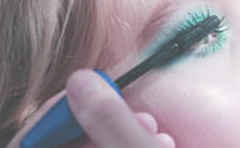 �������Ļ��y���x��м��\