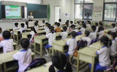 小學(xué)美術(shù)《美麗的盤子》教學(xué)設(shè)計(精選11篇)