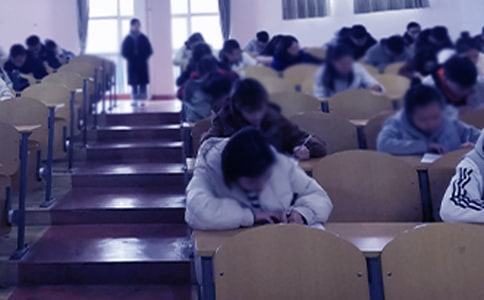 �QӢ�Z��ԇ���}��x����