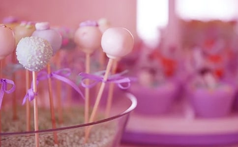 �����M����ף���Z