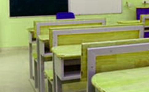 �oĸУ��һ����ͨ��