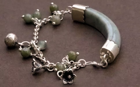 �۵��������