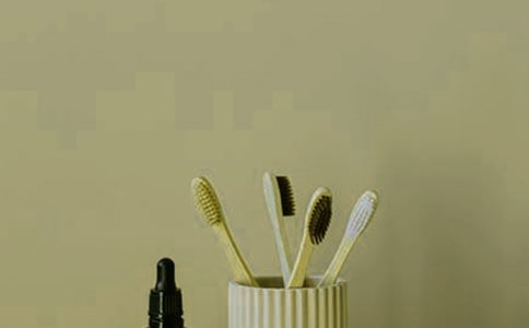 늄�(d��ng)��ˢ���ı؂�(13ƪ)