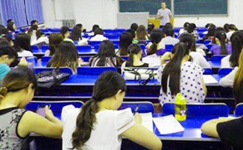 �����A����ԇ�ķ�˼����300���\��9ƪ