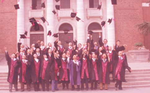 “分岔路口” 準(zhǔn)畢業(yè)生該如何選擇