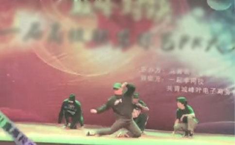 �P(gu��n)�����ĵĻ�ӱ��ݷ�����ͨ��12ƪ��