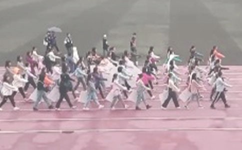 �µ����c(di��n)ͣ܇�c�𲽲�������