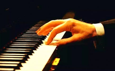 �Ґۏ�������400��