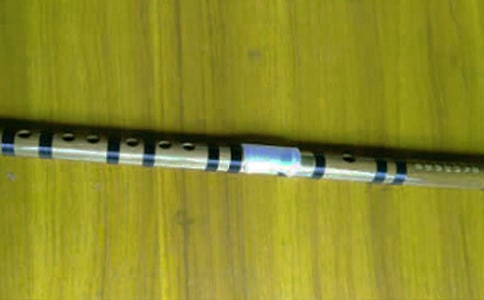 笛子爭(zhēng)章路_900字