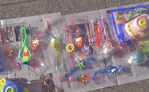 �W(xu��)�����ģ��[��?c��i)?/></p>
<h2>�W(xu��)�����ģ��[��?c��i)?</h2>
<p>������?y��n)�ǰ�����������Ј?ch��ng)�I(m��i)��һ��(g��)���--����(gu��)�A�ݵ��ܵ����l(f��)���뵽�ҵļ���Ҳ�кܶ���С�r(sh��)�����^(gu��)����ߺͿ��^(gu��)�ĕ�(sh��)���@Щ�|����(du��)���ҁ�(l��i)�f(shu��)���ѽ�(j��ng)�](m��i)�����������ǌ�(du��)�ڛ](m��i)���^(gu��)��](m��i)���^(gu��)��С���с�(l��i)�f(shu��)��Ҳ�S߀�Ѓr(ji��)ֵ��������қQ���������Ј�(ch��ng)ȥ�Լ������ϰ塱����ǰ�����ѽ�(j��ng)�������Ј�(ch��ng)��(w��n)�^(gu��)��������Ҫ���κ��M(f��i)����С���ӾͿ������@���[�����ϰ������@�ӣ�����һ�����������e��Ҳ�õ̓r(ji��)�I(m��i)���ˌ�(du��)�Լ��Ќ�(sh��)�Ãr(ji��)ֵ�Ė|�����@�Ӄ�ȫ���������ǺܺÆ᣿</p><p>�����Ұ��@��(g��)�뷨���V�˰ְ֋���?zhu��n)�������֧���ҵ��뷨��׌����ʰ���Լ�Ҫ�u(m��i)�Ė|����</p><p>�����҂���(l��i)���������Ј�(ch��ng)���ò������ҵ���һ��(g��)��λ���Ұ���Ҫ�u(m��i)�Ė|�����T(m��n)�e�(l��i)��?c��i)[�_(k��i)������һ��(hu��)������߅�[���Ĵ��翴�����ҵġ��w�C(j��)�����@�Ǻ�ģ�n�����H��������'��ģ�w�C(j��)������Ư�������l(shu��)֪��һԪ�X(qi��n)�u(m��i)�o�������D(zhu��n)���u(m��i)����Ԫ�X(qi��n)���@��(g��)����(r��n)����߰���</p><p>�������@�ӕr(sh��)��һ�c(di��n)һ�c(di��n)����ʧ��һС�r(sh��)�����҂��_(k��i)ʼ�Ք��ˡ��Ҵ��_(k��i)�ҵġ��X(qi��n)����һ��������ֻ�пɑz�������Ԫ�X(qi��n)�����^(gu��)���ҿ��Y(ji��)����(l��i)���c(di��n)���⽛(j��ng)��������Ҫߺ����Ҫ�̓r(ji��)�I(m��i)�߃r(ji��)�u(m��i)���@�Ӳ����u(m��i)�ö���ٍ�ö࣡�Ҝ�(zh��n)��������ȥ�[����(d��ng)�ϰ�����(zh��ng)ȡ���Ҳ�Ҫ�Ė|��ȫ���u(m��i)������(d��ng)һ�������ġ����ϰ塱��</p><h2>�W(xu��)�����ģ��[��?c��i)?</h2>
<p>�����K�ڷż��������_(k��i)��ѽ!�x��(sh��)��](m��i)��������Ҫ�����I(y��)���֛](m��i)���ɣ�̫�](m��i)��˼��߀�ǔ[��?c��i)��ã��Ȳ����x��(sh��)���������ɵ�ٍ�X(qi��n)�����ѽ!</p><p>����һ���糿��������(du��)���f(shu��)�����㲻����[��?c��i)��?�Ǿ͎���ȥ�ɻ���С��Ʒ�Ј�(ch��ng)���l(f��)�c(di��n)С��Ʒ���o���^(gu��)�^(gu��)�a������(l��i)���ɻ����҂��I(m��i)���D(zhu��n)Ę���������耳�Ȧ��С��L(f��ng)�����Ժ�����Һ͋�����ȥ���ֶ೬���T(m��n)�ڔ[��?c��i)������ֶ೬���T(m��n)����ɽ�˺��ǳ����[���҂�?c��)ڵ¿�ʿ�?du��)��Ŀյ��ϔ[��С��Ʒ��������(du��)���f(shu��)������?c��i)�����[�����Ǿ͛](m��i)�ҵ��£��Ҿ�����߅������!�������Һ����y���������ˁ�(l��i)Ҳ���ҽ�B���^(gu��)��һ�Εr(sh��)�g����������.đ�Ӵ�������(l��i)���Ђ�(g��)���̆�(w��n)�����@���耳�Ȧ��ô�u(m��i)?�����f(shu��)������Ԫһ��(g��)����Ԫ�ɂ�(g��)�������̿��˿����f(shu��)�����㲻�����c(di��n)?����æ�f(shu��)�����������̿��˿����f(shu��)�����㲻�����ҾͲ��I(m��i)��������ֻ�ܽo�����ˣ�����Ԫ��!������ͬ���ˣ��o������Ԫ�X(qi��n)���˃ɂ�(g��)耳�Ȧ�������^(gu��)�˺�һ��(hu��)������������(w��n)�Ҕ[��?c��i)�����ζ�ò��������f(shu��)����һ�c(di��n)����������������߀Ҫ���˼ҵ�Ęɫ����</p><p>��������߀���x��(sh��)�����@�N����߀�ǲ�Ҫ��</p><div   id=