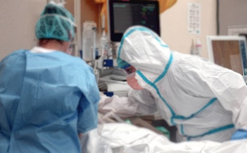 ���C����