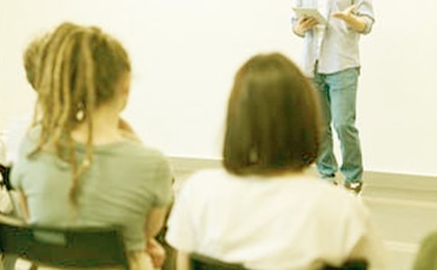 “創(chuàng)新中國”公開課:全國500余高校學(xué)生直播聽講