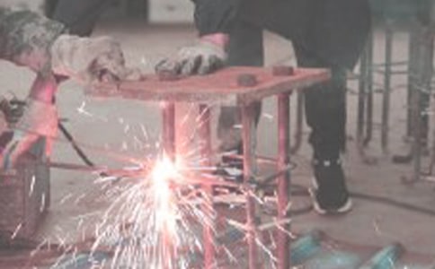 �����ӵ��ĵ��w��