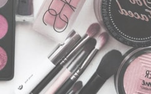 ��ݶ�M��ϵ�л��yƷ�󄝕�