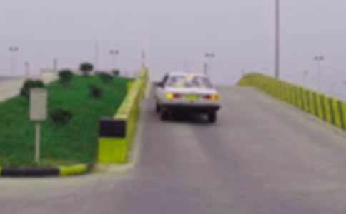 ���{У��һ����x�ŷ���