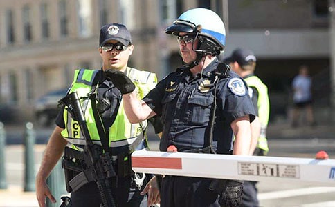 �򽻾����徴�Yο��(w��n)���(d��ng)��������