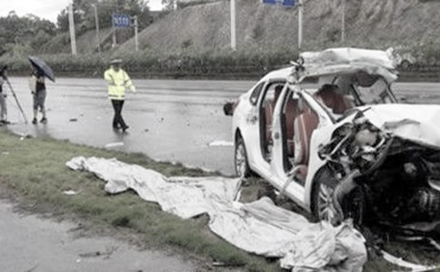 ��·��ͨ�¹ʓp���r��������(zh��)���yԭ��̽��������