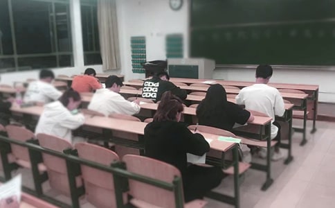 ��ԇ?y��n)��׵�Ӣ�Z����