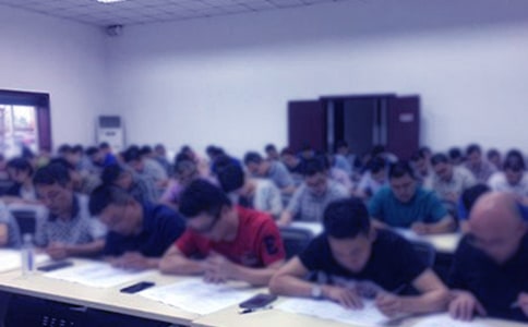 大學生誠信考試主題班會教案