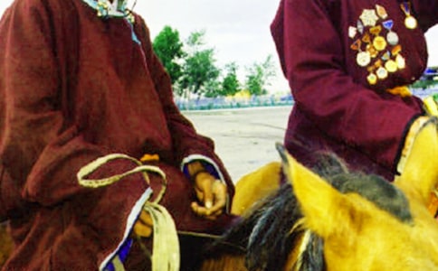 豪放的蒙古族作文