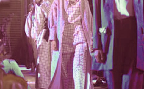 �M�D������Ů��ֻ�����c(di��n)���(zh��n)ģ�،��I(y��)ˇ��