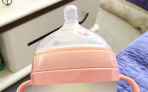奶瓶是玻璃好還是塑料的好 -資料