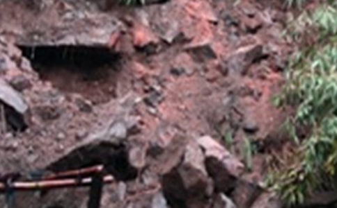 ���а������C�����ش�ɽ����ʯ�����yͬ�����v��