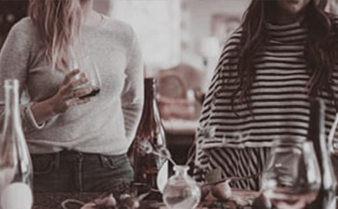 ������,��һ�����o��Ů�ӆ�ɢ���S�P