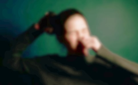 中班健康輕輕的打噴嚏教案