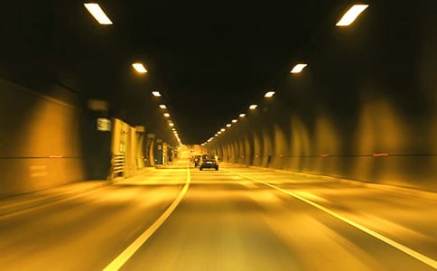 �r����������