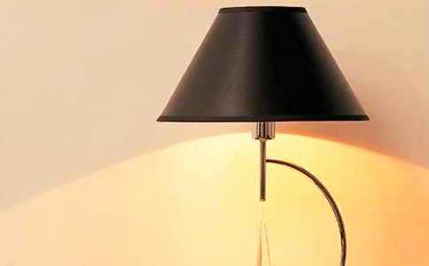 關(guān)于我的小臺燈的作文