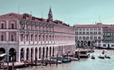 7������˹Сͧ