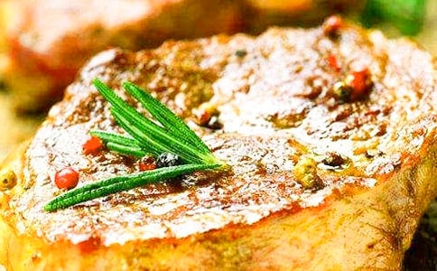 西餐上菜服務(wù)禮儀小常識(shí)