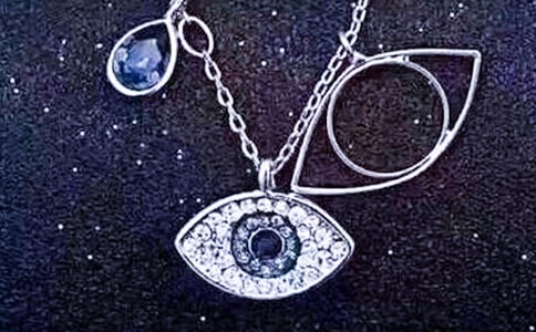 “假”字貫穿全篇-《項(xiàng)鏈》主題新解