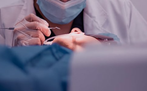 關(guān)于牙醫(yī)的作文