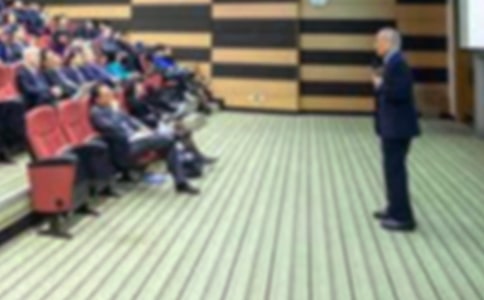 �ж���ĸ���v�壺ĸ�H���_�͸��H����