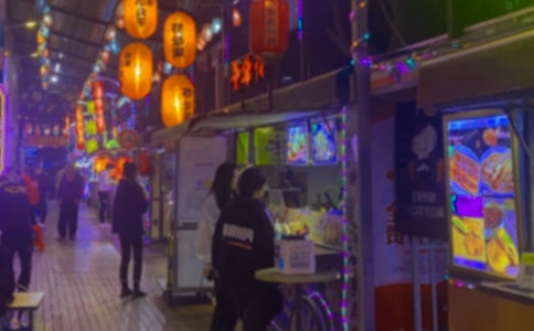 ����܇վ���ȴ��\(y��n) ��Уӭ���c(di��n)��ҹ�Д[��