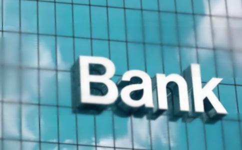 最新銀行職員工作自我鑒定范文