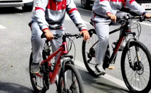 高中學(xué)生學(xué)期評語